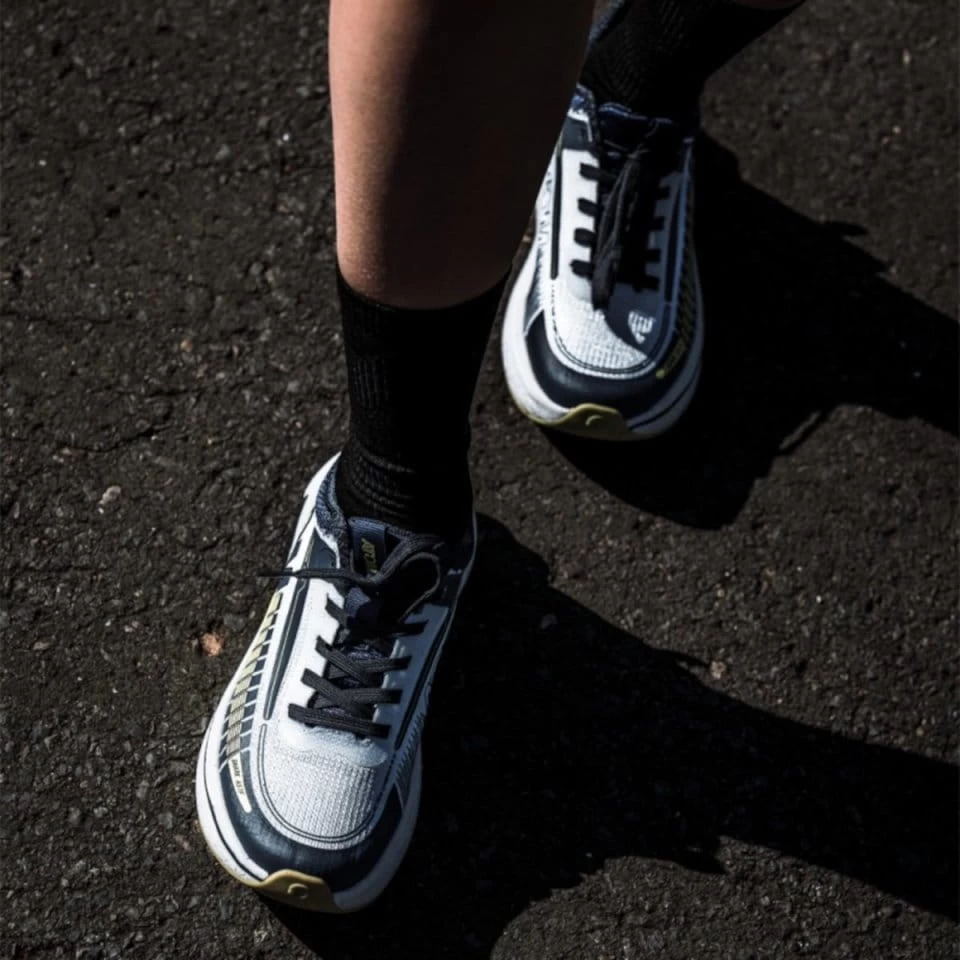 Zapatillas De Running Atom Shark Carbon - Imagen 2