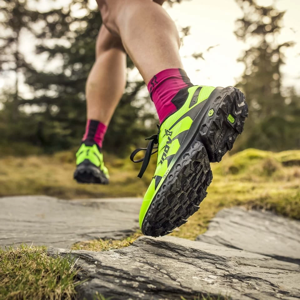 Zapatillas Para Trail INOV-8 TRAILFLY ULTRA MAX G 300 W - Imagen 2